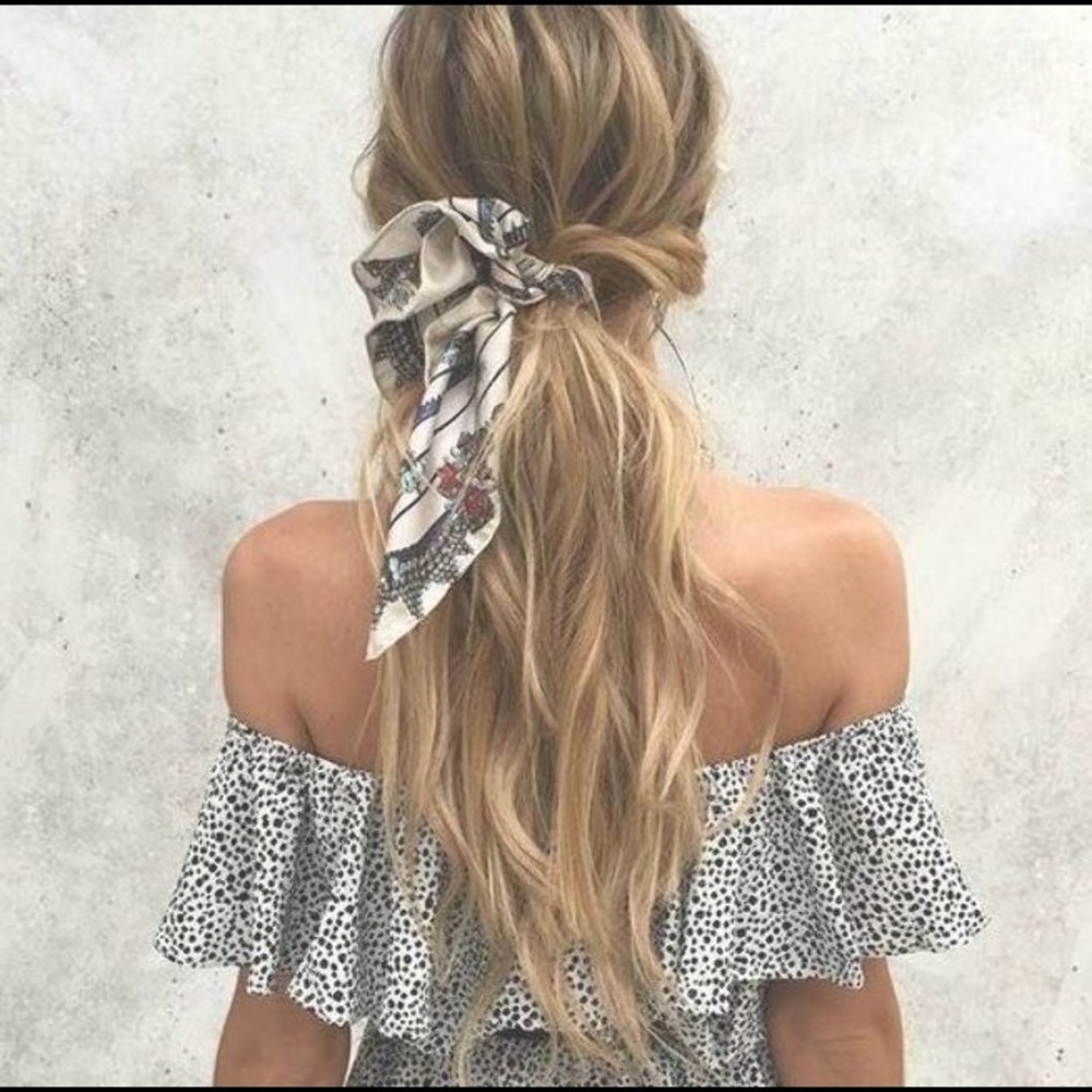 Trendy Snakeskin Hair scrunchie